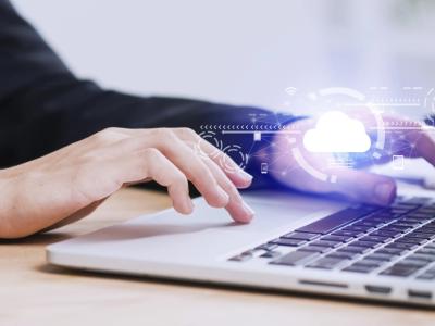 Bulut tabanlı CRM nedir? Kapsamlı Bulut CRM kılavuzu