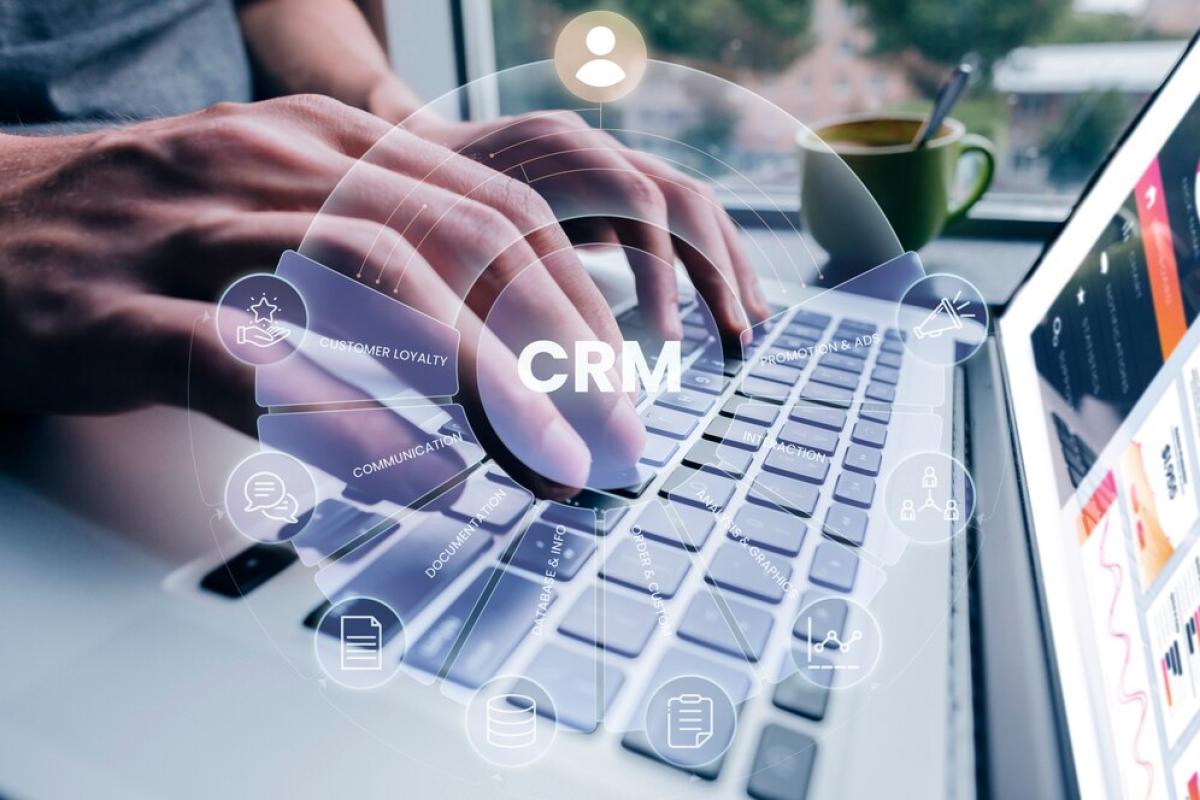 Online CRM Programı: Küçük İşletmeler İçin En İyi Seçim