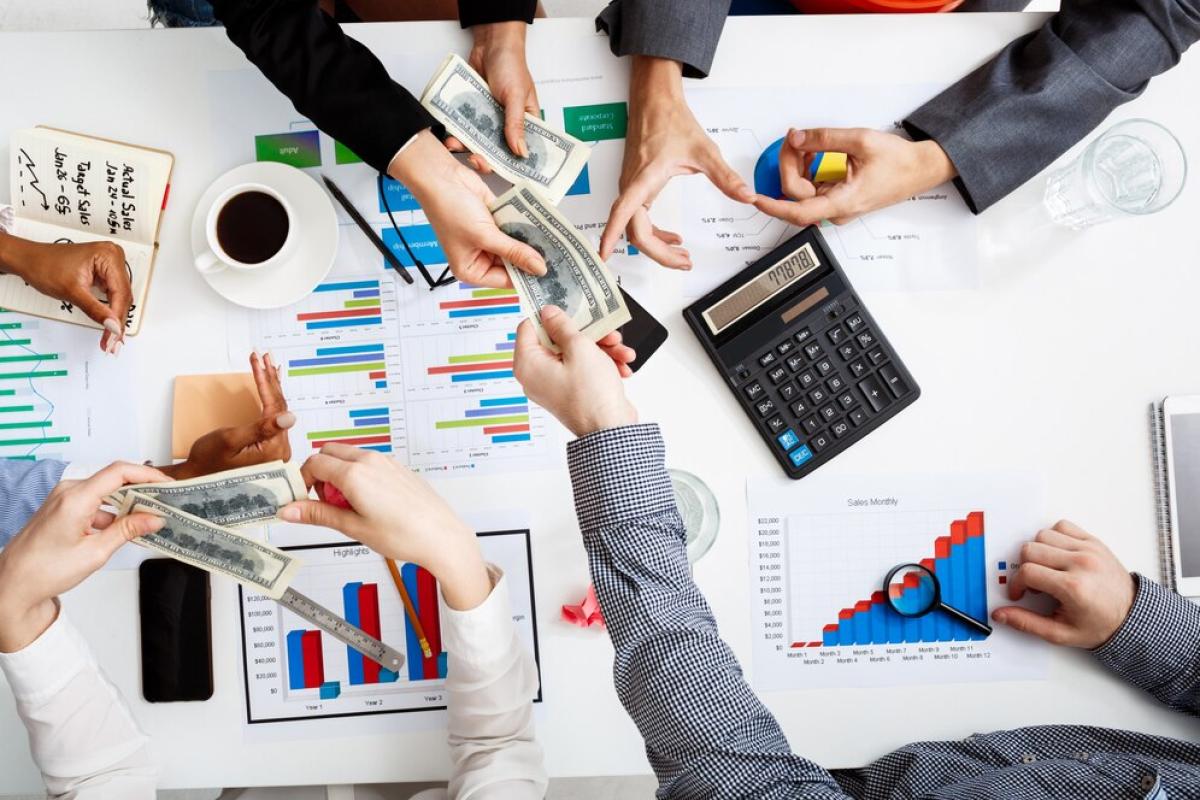 Finans ve Bankacılık Sektörü İçin En İyi 6 CRM Yazılımı