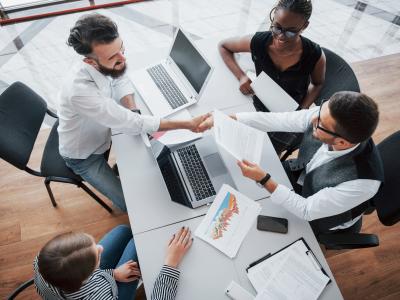 Danışmanlık Sektöründe En İyi 5 CRM Yazılımları